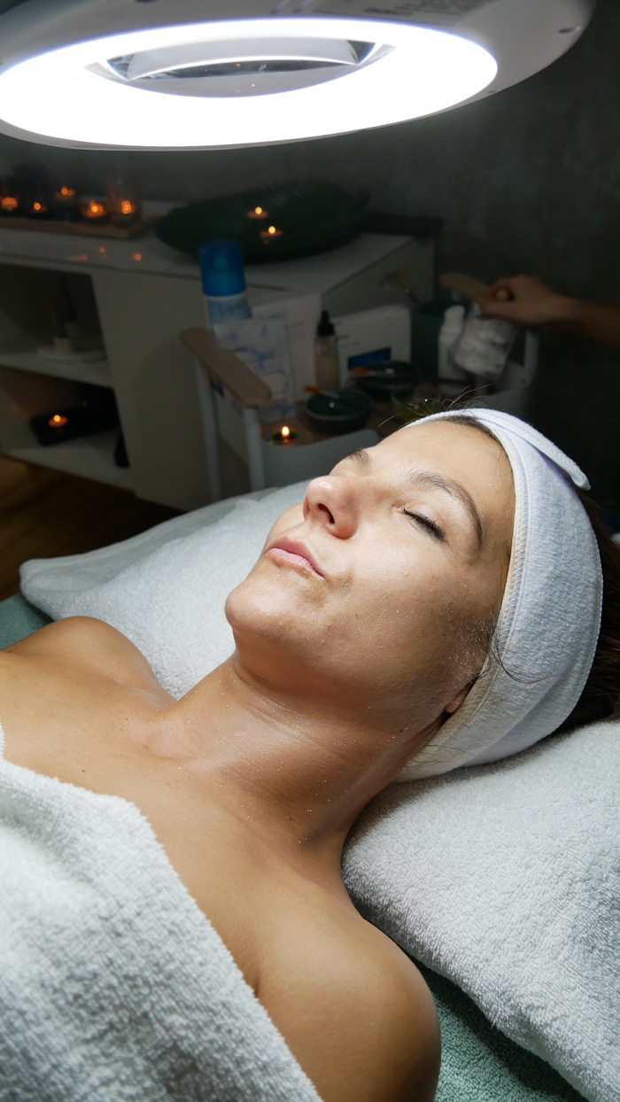 Limpieza facial AQUA