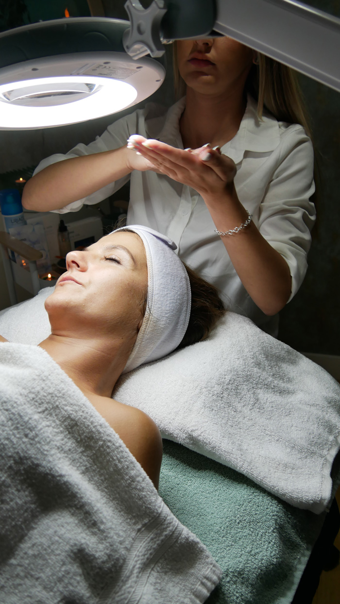 Limpieza facial AQUA
